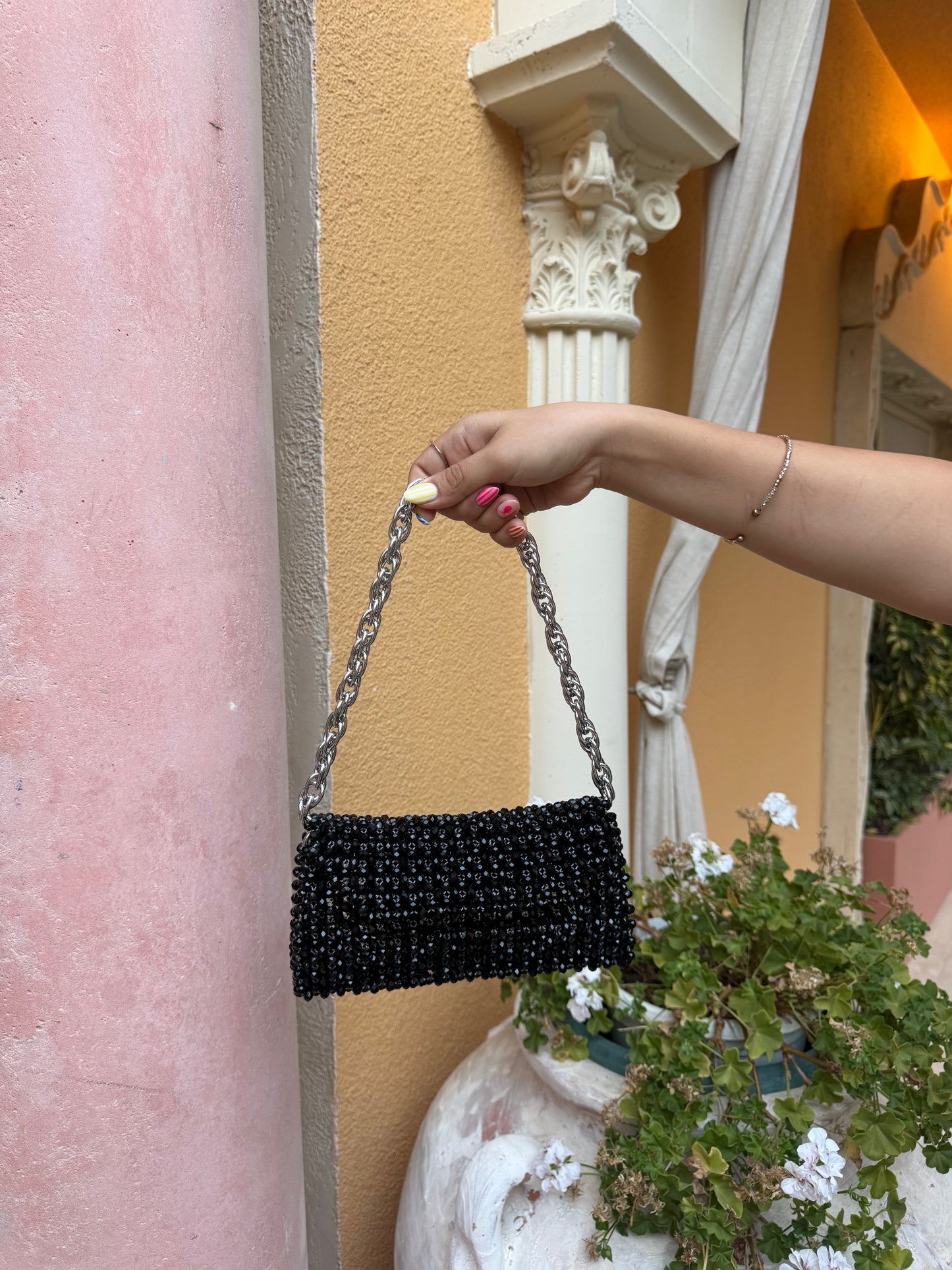Onyx Large Bag ile kırmızı elbise kombini